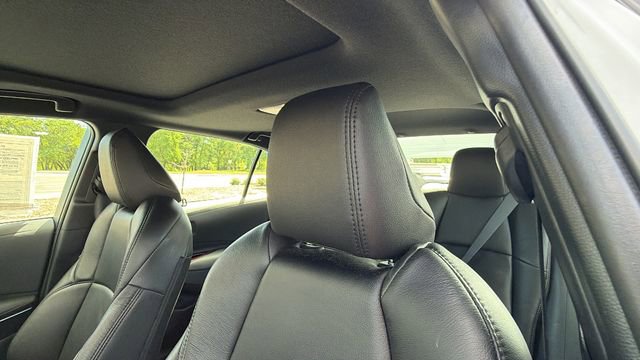 Used 2023 Toyota Corolla SE w/ SE Package image 22