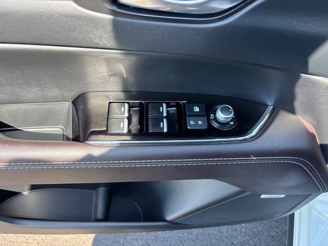 Used 2025 MAZDA CX-5 Signature image 15