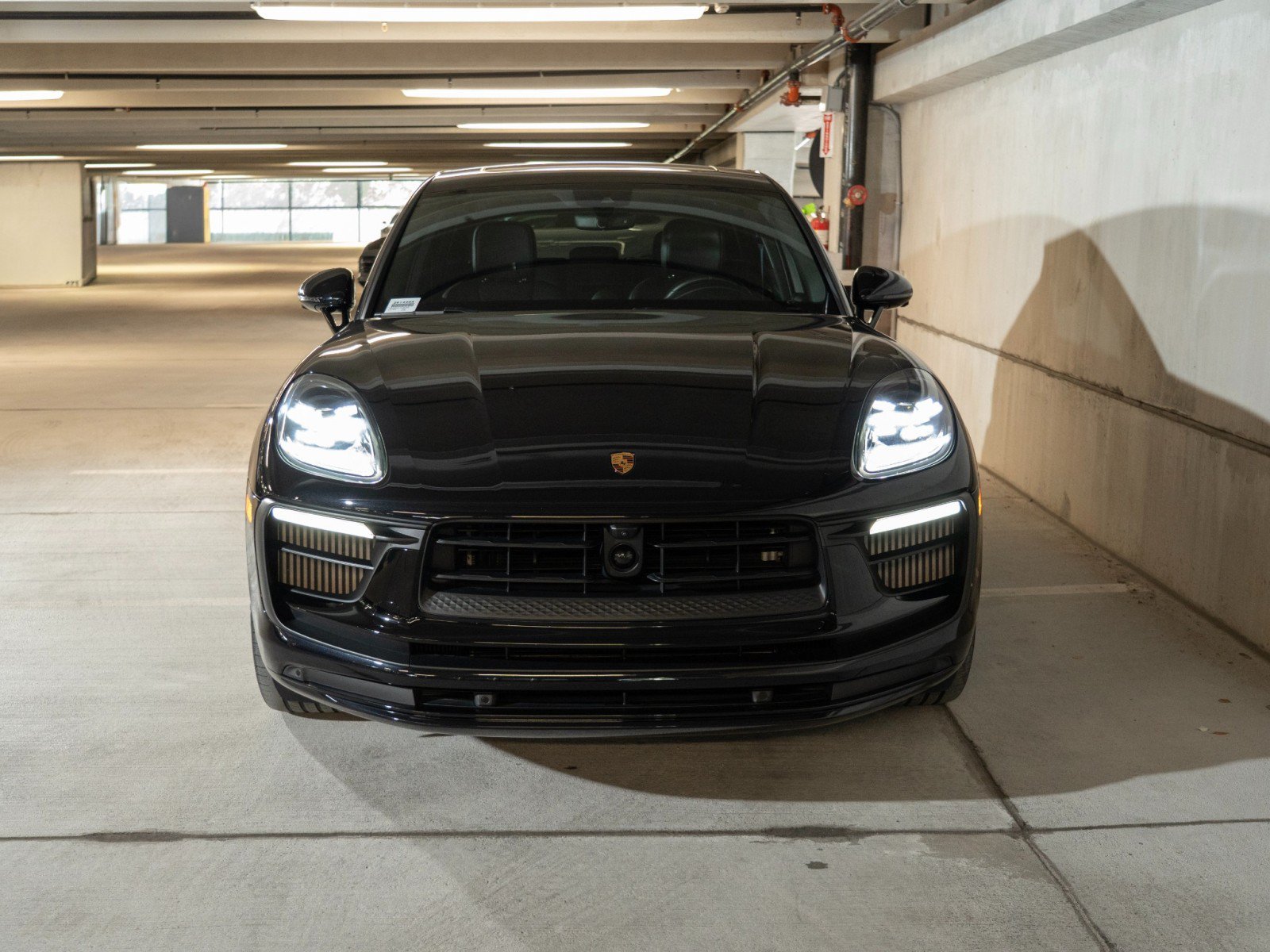 Certified 2024 Porsche Macan GTS AWD/4WD image 6