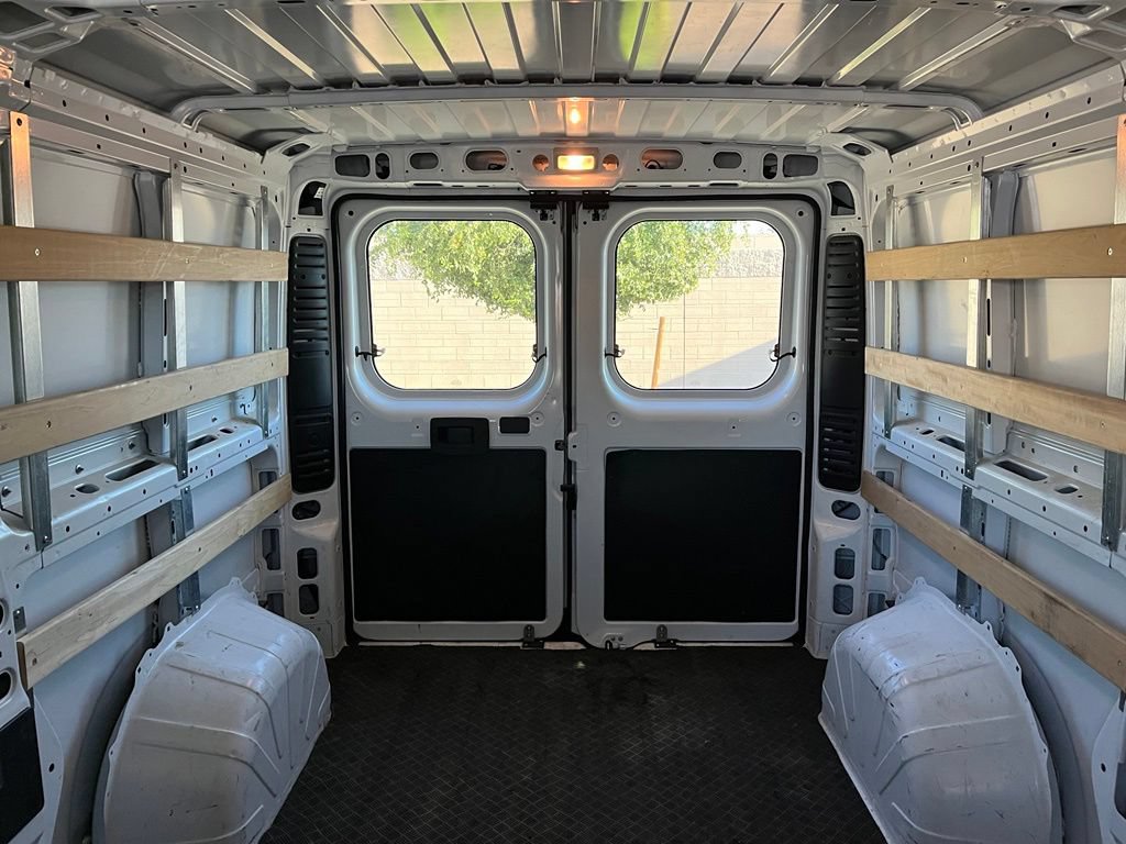 Used 2025 RAM ProMaster 2500 w/ U-Haul Equipment Group FWD image 18