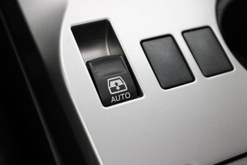 Used 2023 Toyota 4Runner Limited AWD/4WD image 16