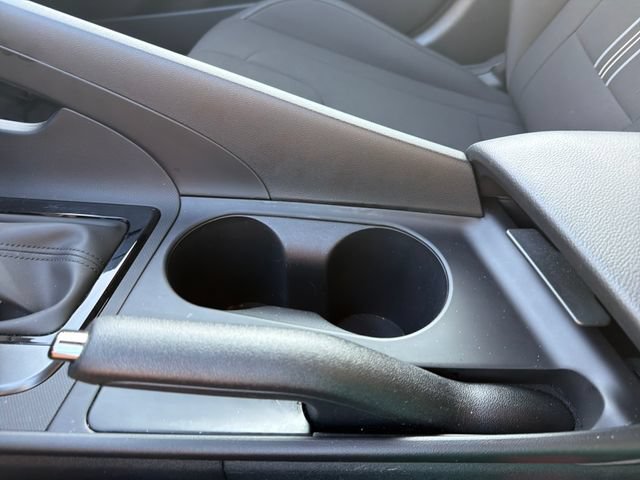 Used 2025 Hyundai Elantra Sport FWD image 23
