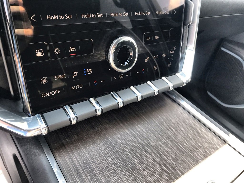 Used 2024 GMC Acadia Denali w/ Super Cruise Package image 18