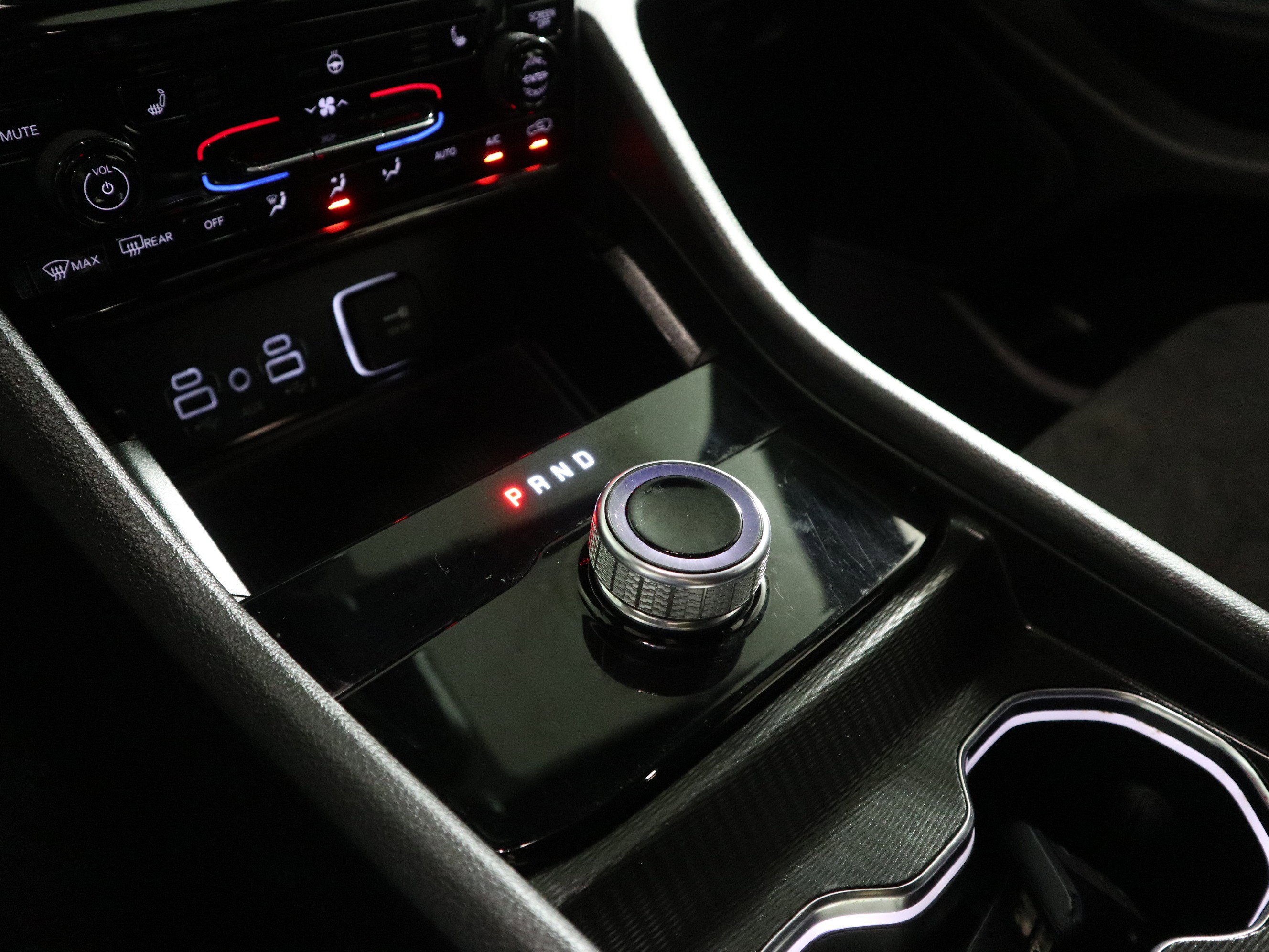 Used 2024 Jeep Grand Cherokee L Laredo image 31