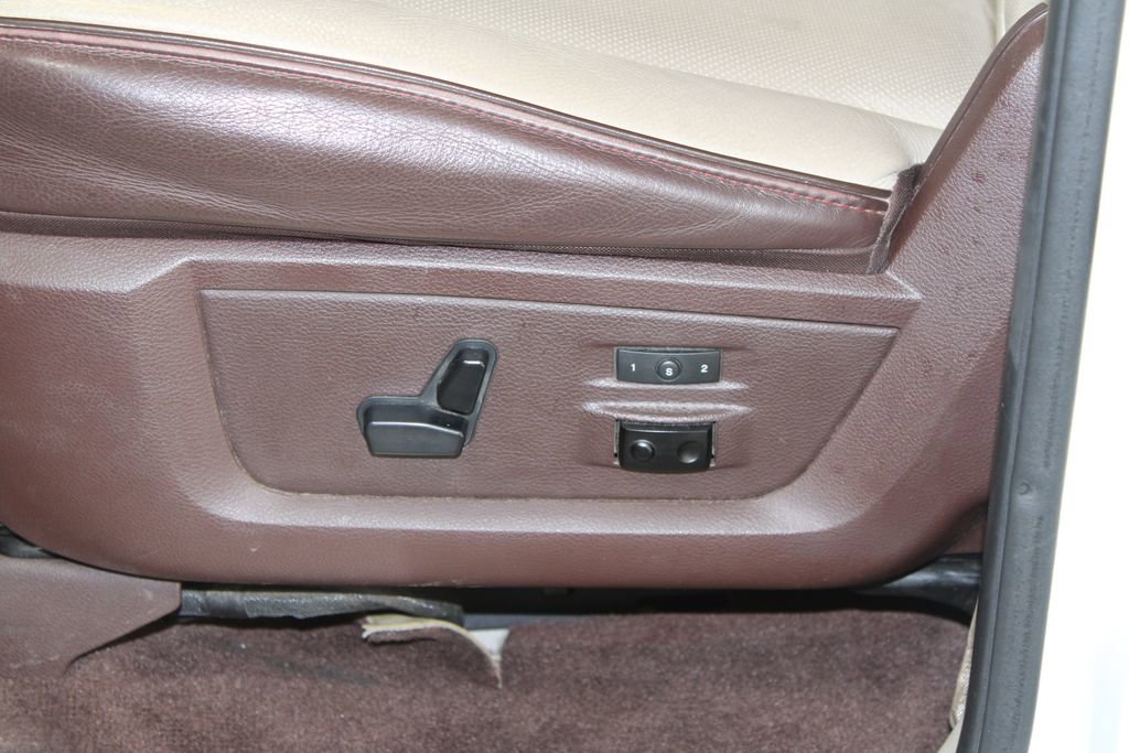 Used 2018 RAM 2500 Longhorn w/ Longhorn Southfork Package image 22