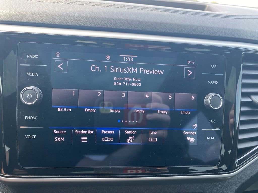 Used 2023 Volkswagen Atlas Cross Sport SE w/ Panoramic Sunroof Package image 22