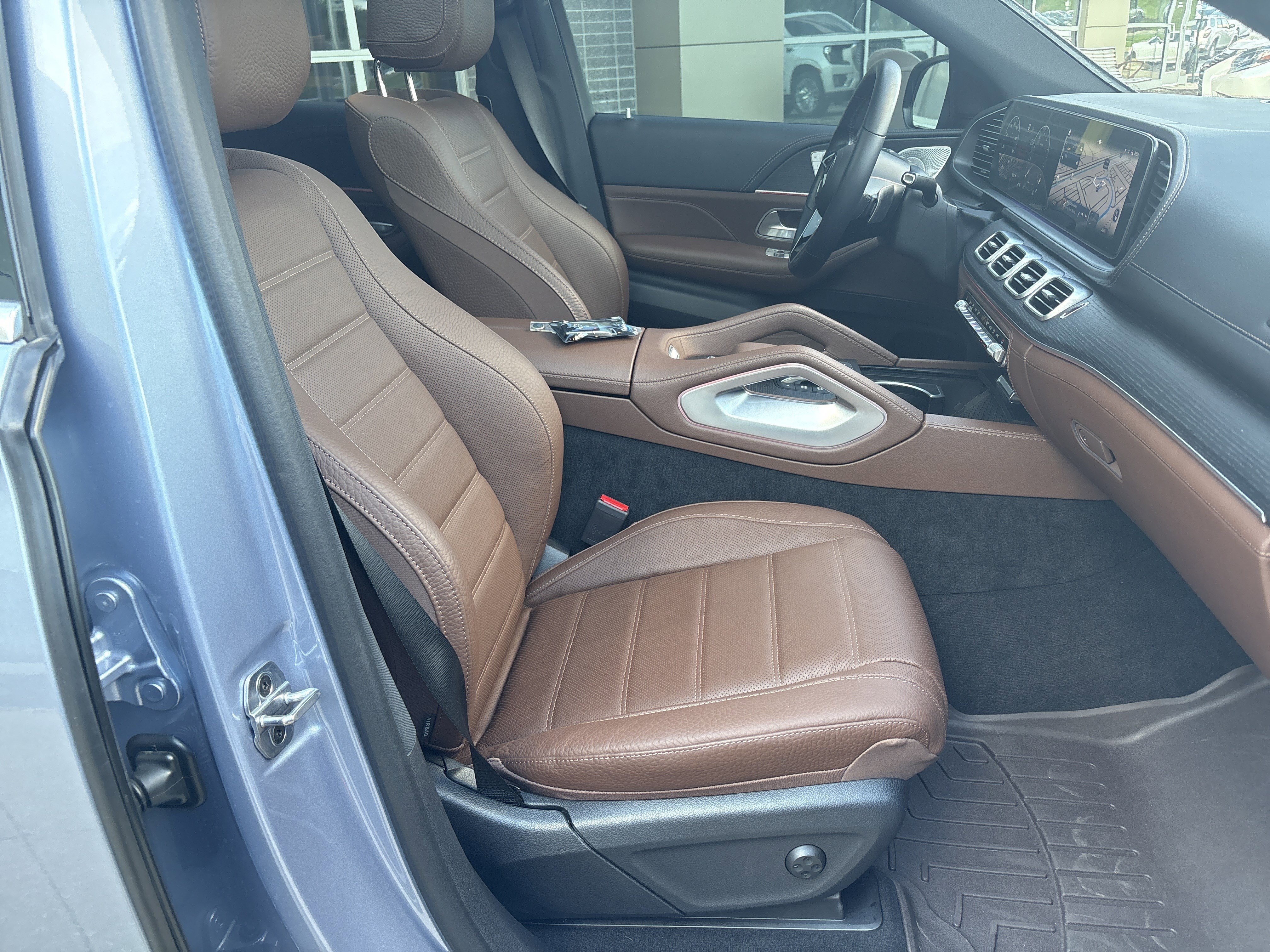 Used 2025 Mercedes-Benz GLE 450 4MATIC Coupe image 33