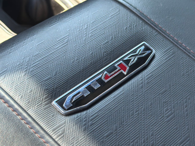 Used 2025 GMC Sierra 2500 AT4X w/ AT4X AEV Edition AWD/4WD image 29