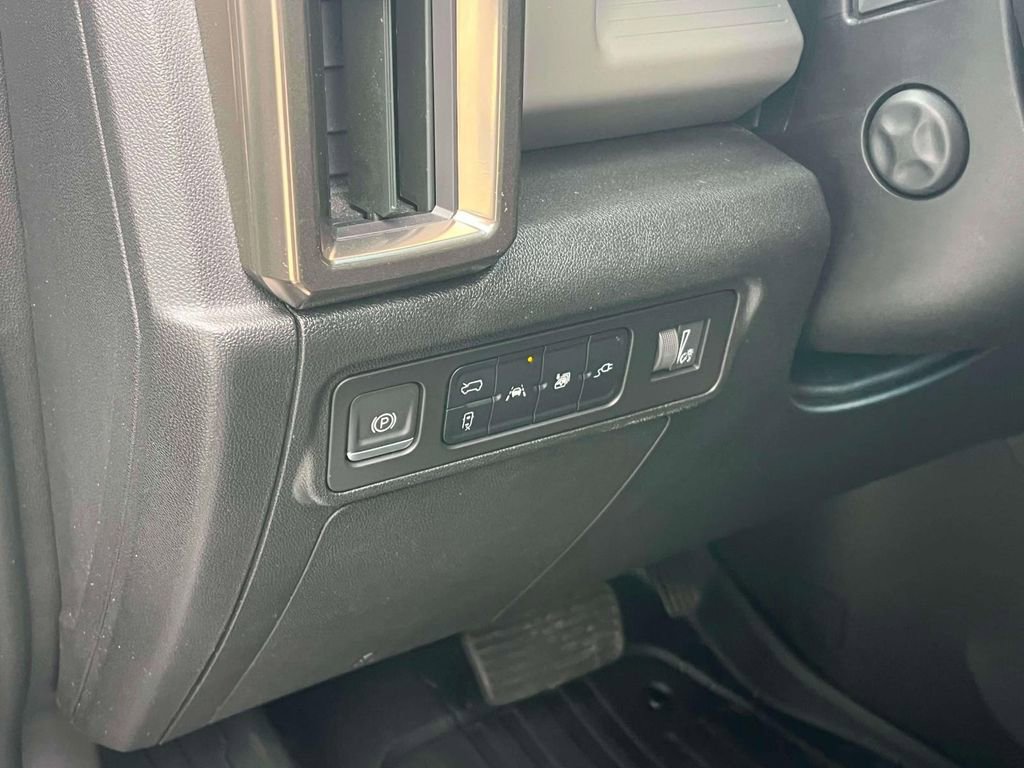 Used 2024 GMC Hummer EV 3X image 30