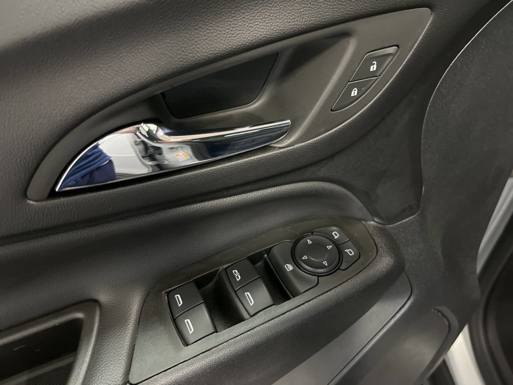 Used 2022 Chevrolet Equinox LT AWD/4WD image 4