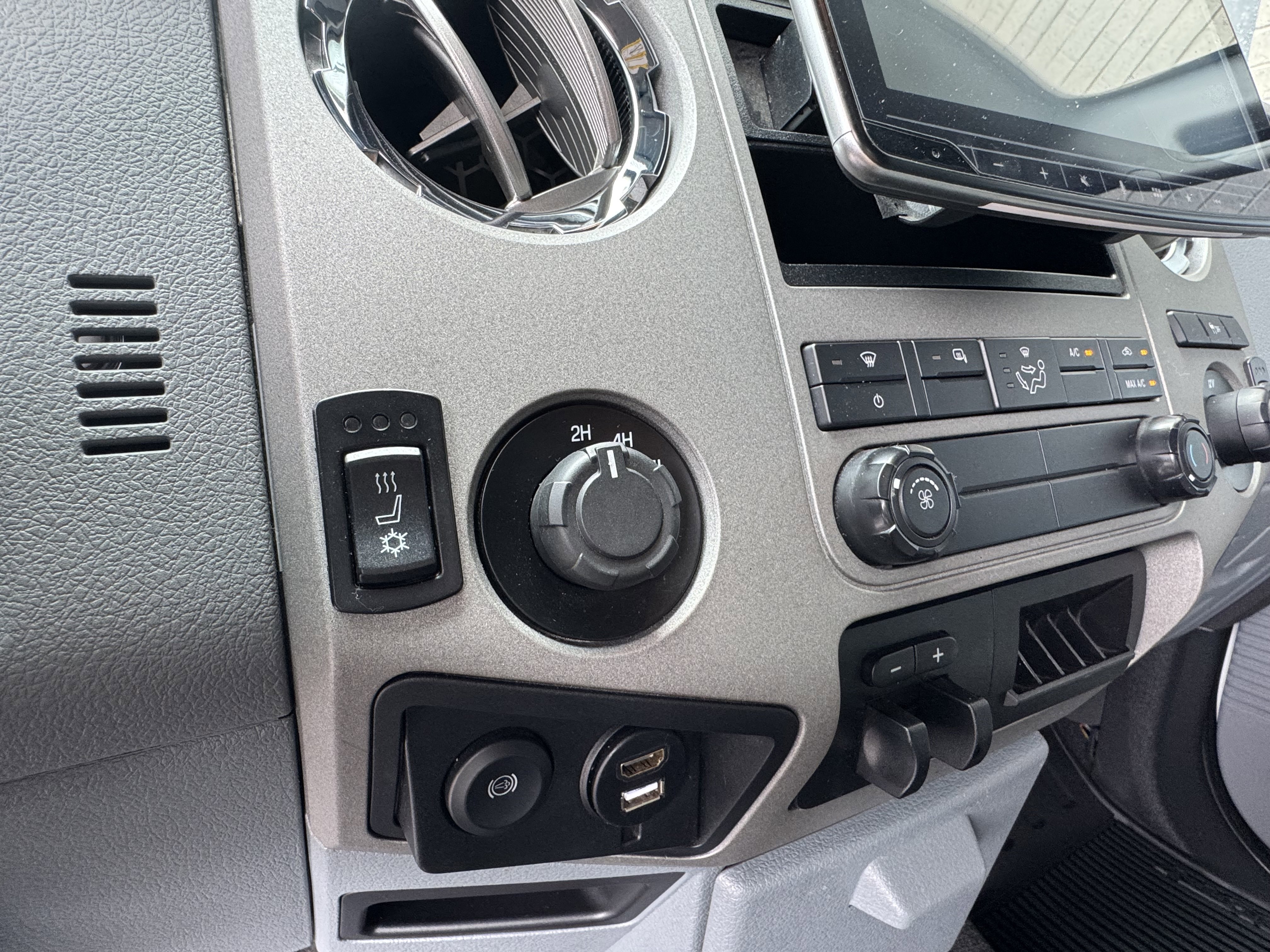 Used 2016 Ford F250 XLT image 22