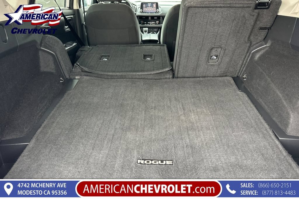 Used 2024 Nissan Rogue SV FWD image 19
