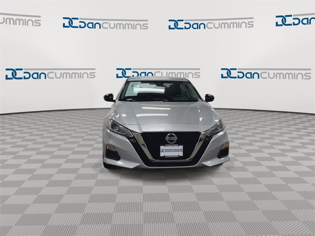 Used 2022 Nissan Altima 2.5 SR image 3