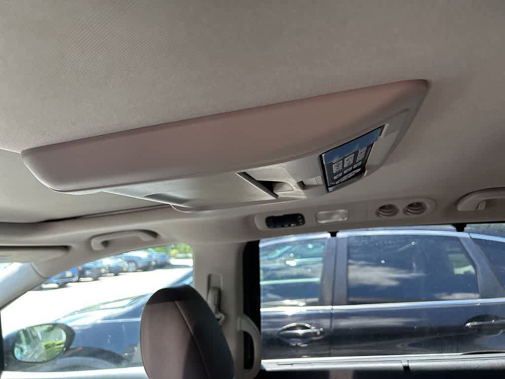 Used 2016 Honda Odyssey Touring image 11