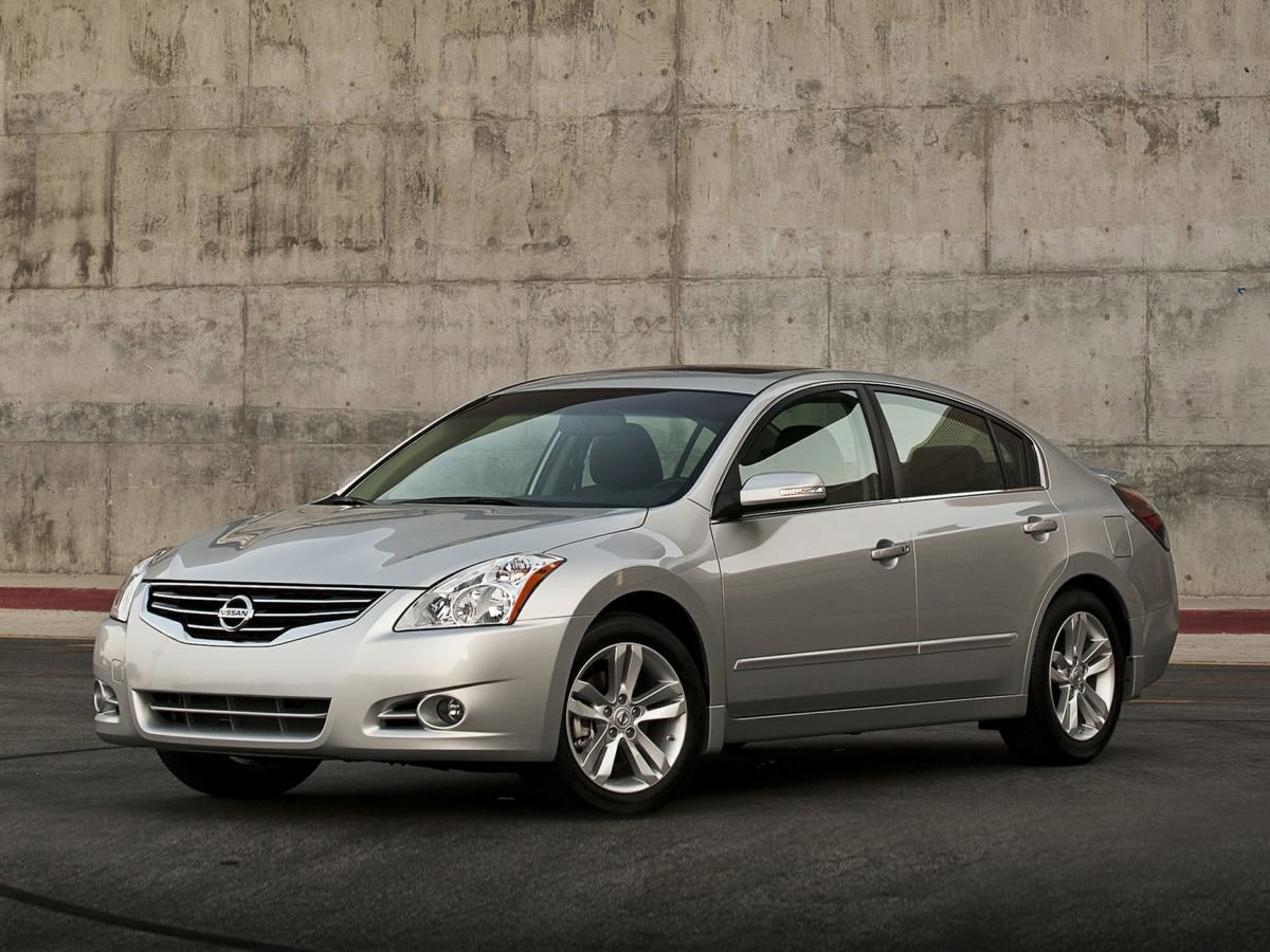 Used 2010 Nissan Altima 2.5 SL w/ SL Pkg image 1