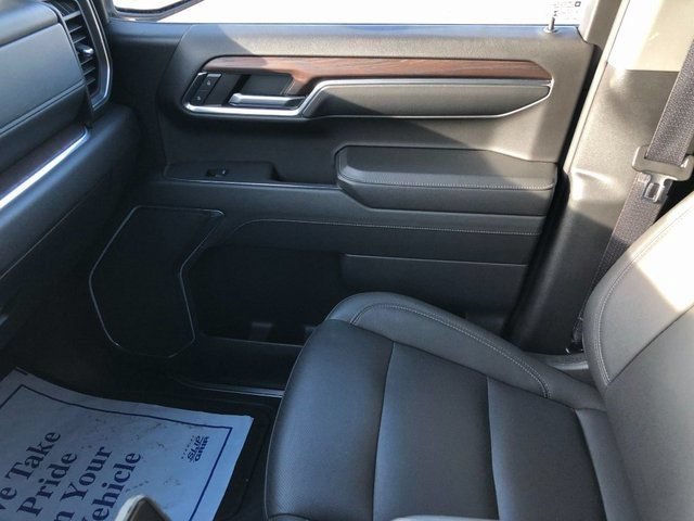 Used 2024 GMC Sierra 1500 SLT AWD/4WD image 11