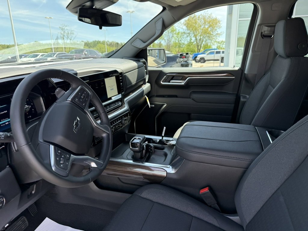 New 2026 Chevrolet Silverado 1500 RST AWD/4WD image 12
