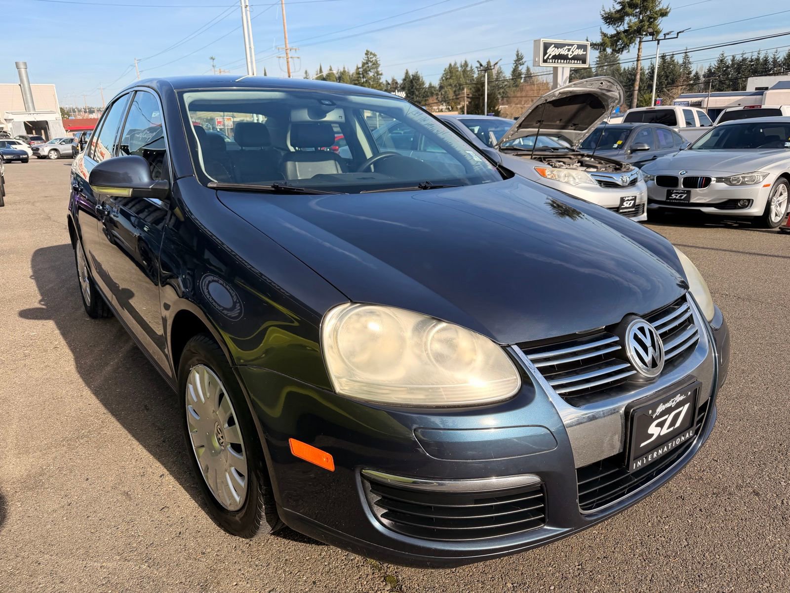 Used 2005 Volkswagen Jetta 2.5 image 2