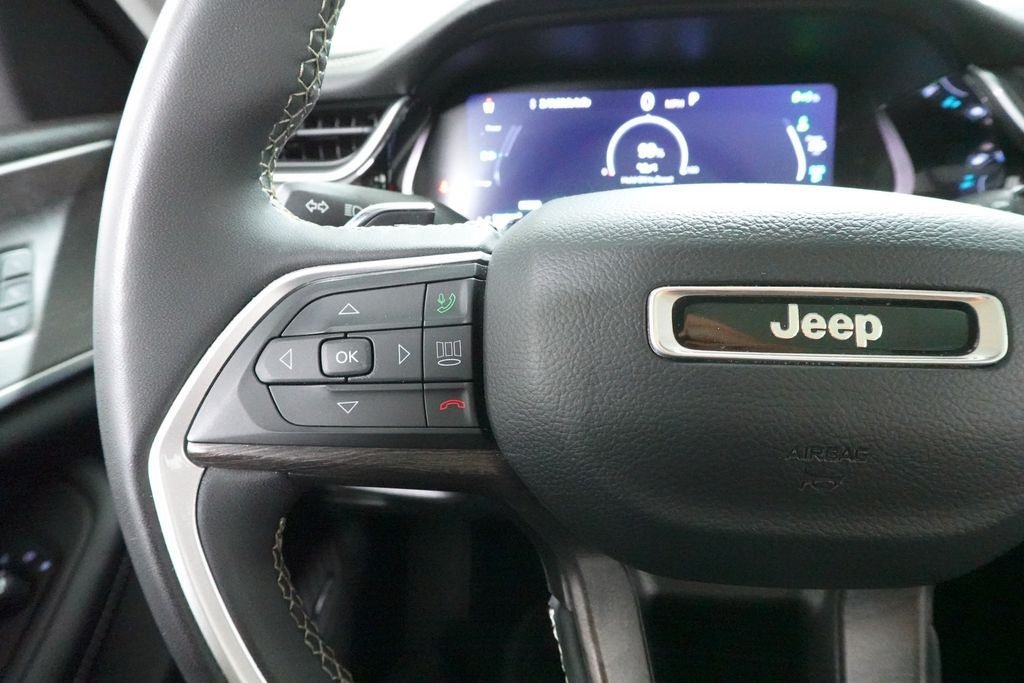 Used 2024 Jeep Grand Cherokee Limited 4xe AWD/4WD image 11