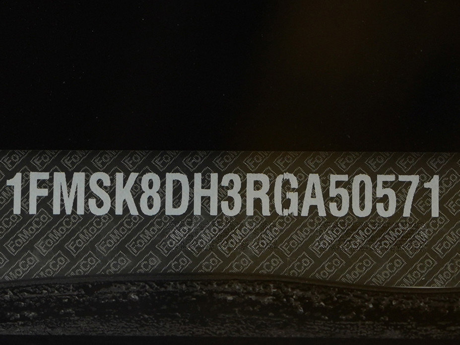 Used 2024 Ford Explorer XLT image 32