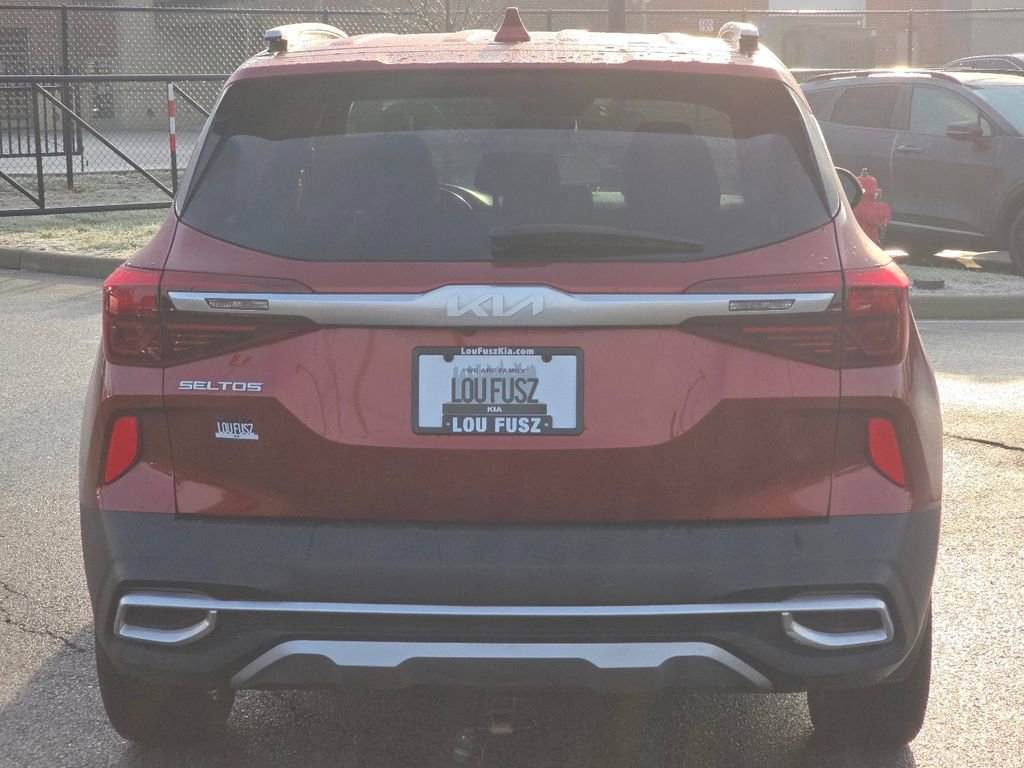 Used 2023 Kia Seltos S w/ Navigation Package image 14