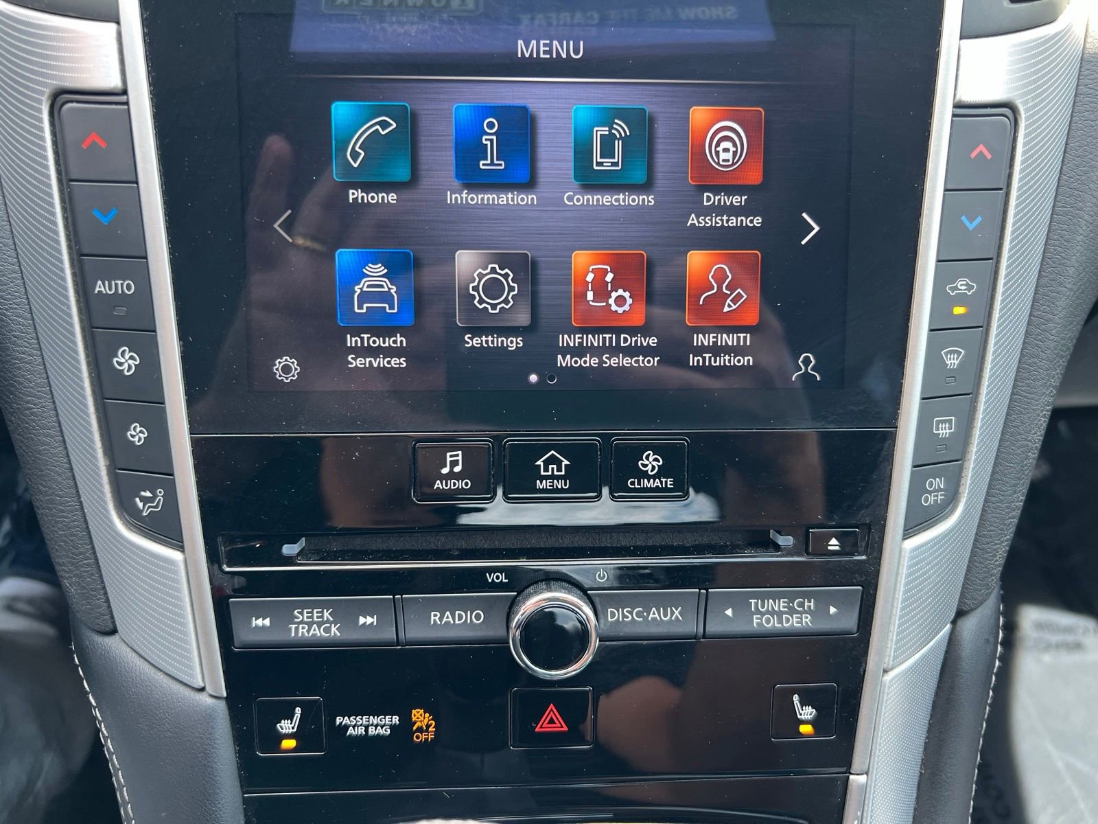 Used 2022 INFINITI Q50 Luxe w/ Cargo Package AWD/4WD image 38