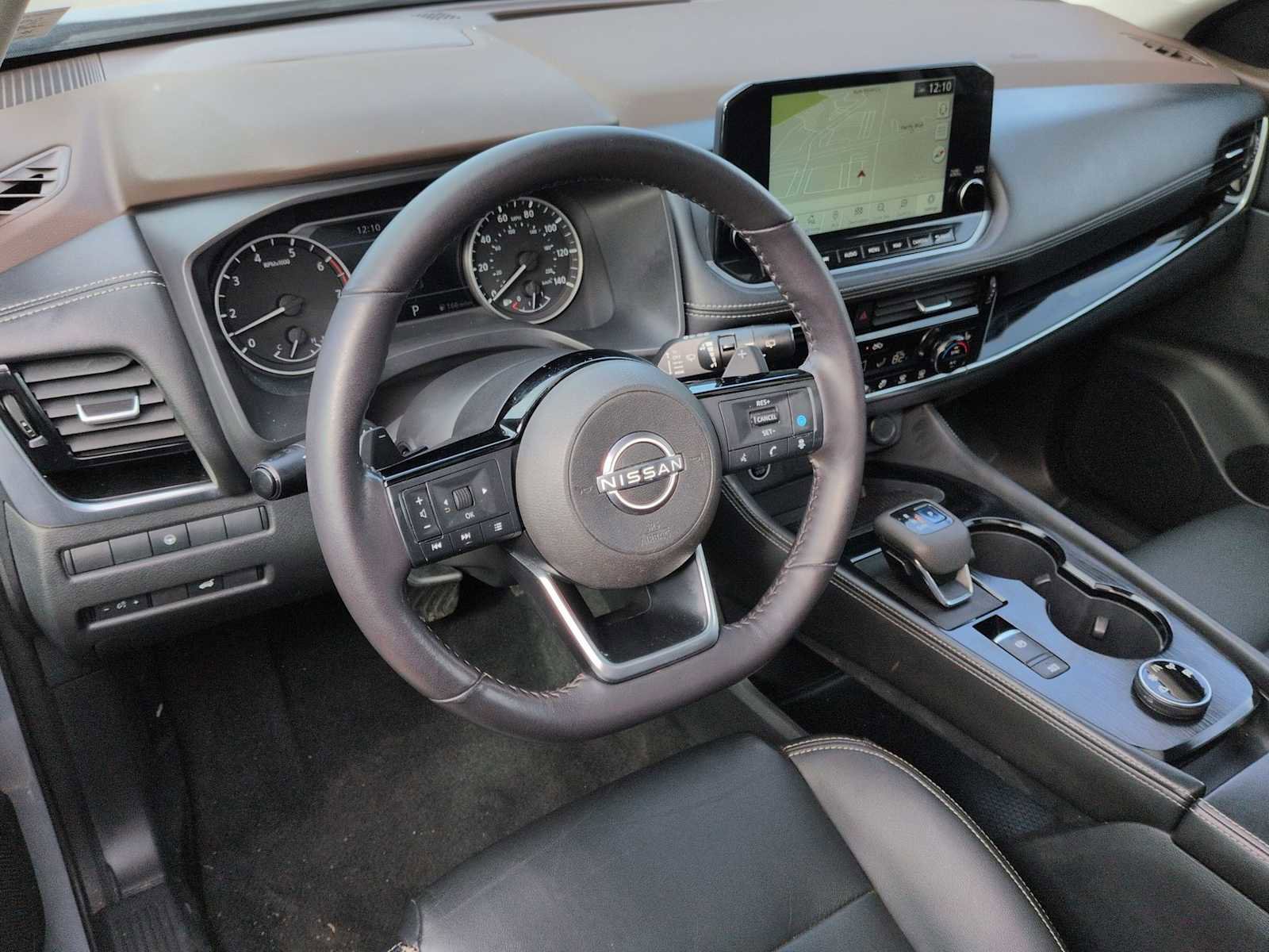 Used 2022 Nissan Rogue SL w/ SL Premium Package image 10