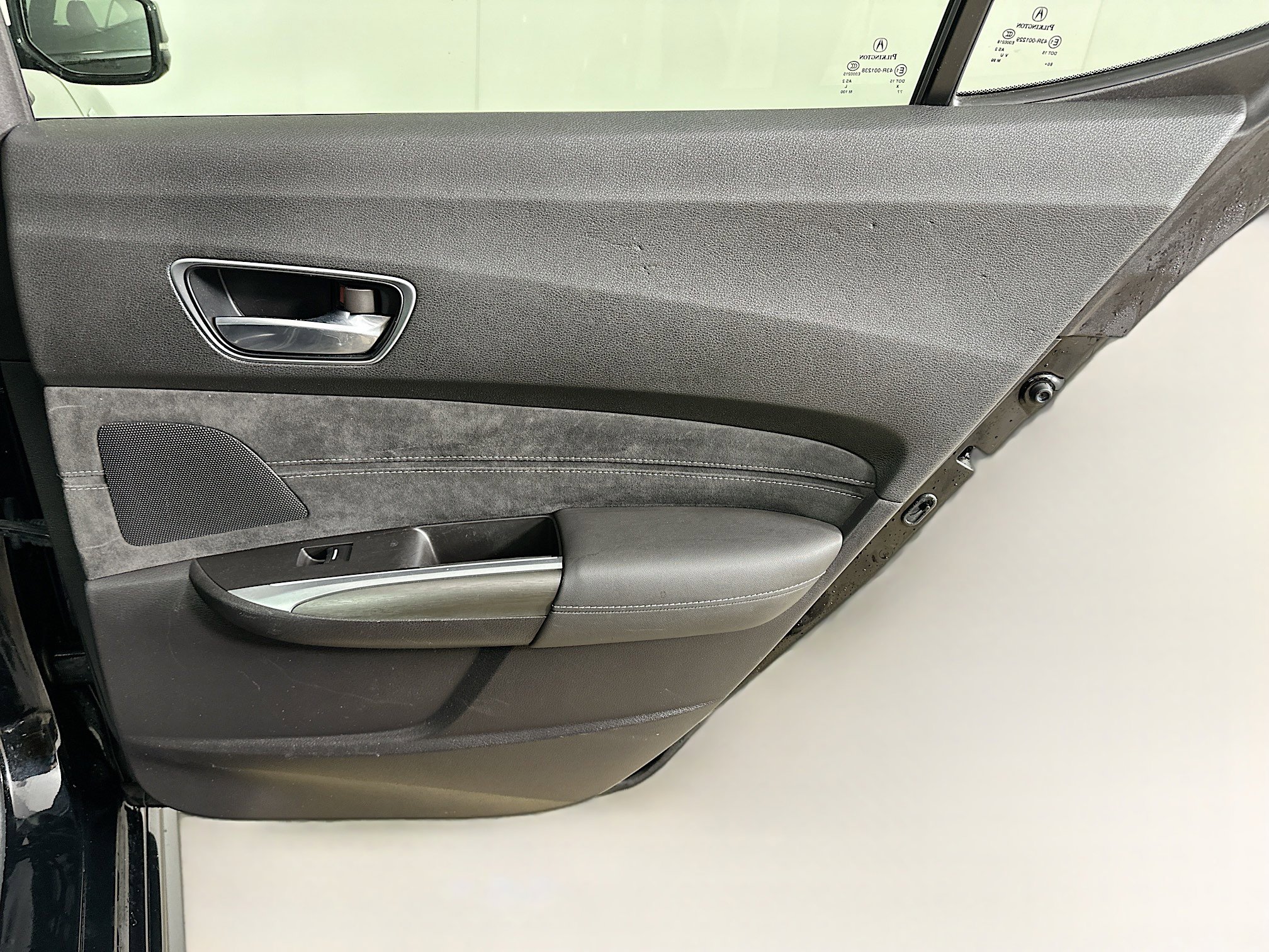 Used 2018 Acura TLX V6 w/ Technology & A-SPEC Pkg image 30