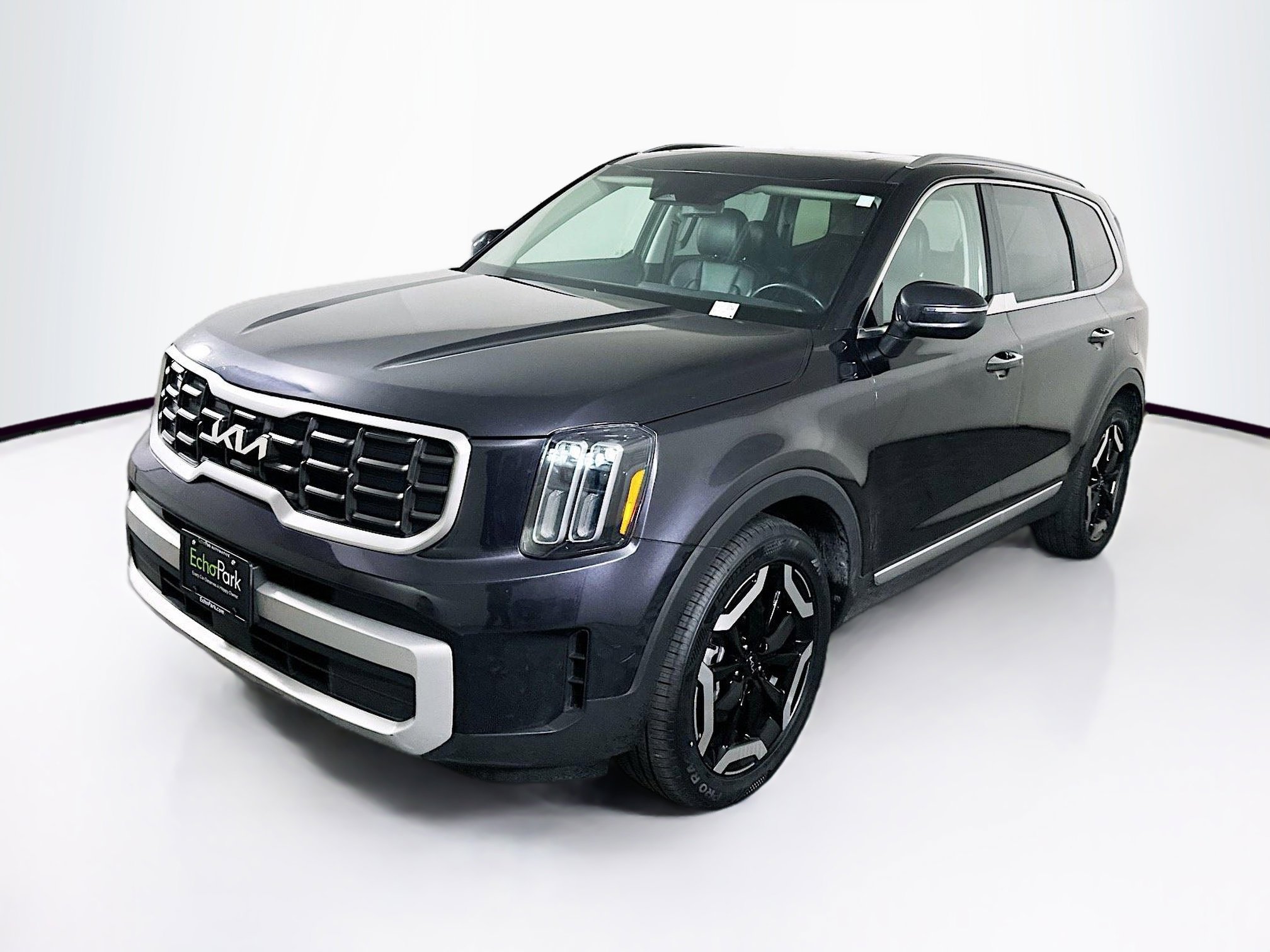 Used 2025 Kia Telluride S image 3