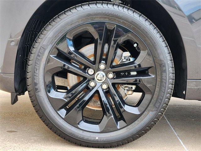 Used 2025 Jaguar F-PACE R-Dynamic S image 7