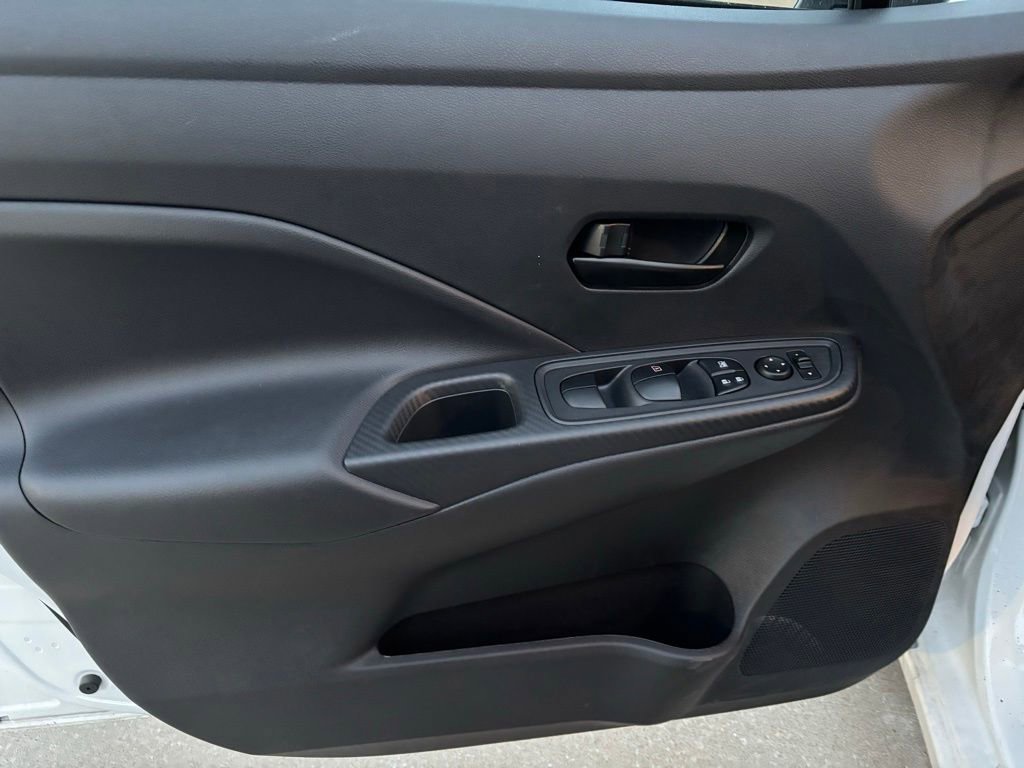 Used 2025 Nissan Versa S w/ Trunk Package image 9
