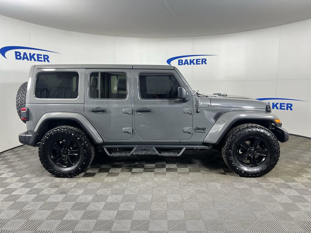 Used 2020 Jeep Wrangler Unlimited Sahara image 10