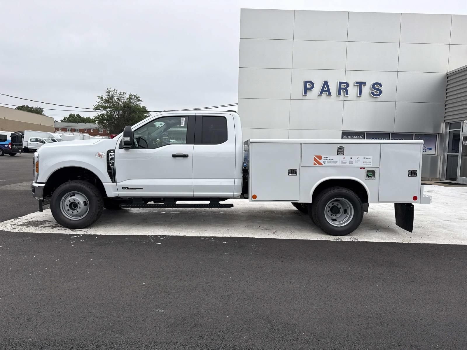 New 2026 Ford F350 XL w/ XL Chrome Package AWD/4WD image 6