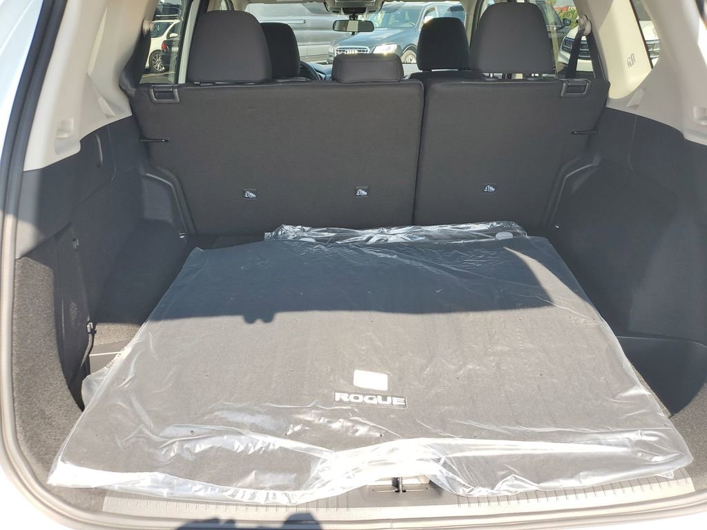 New 2026 Nissan Rogue SV image 12
