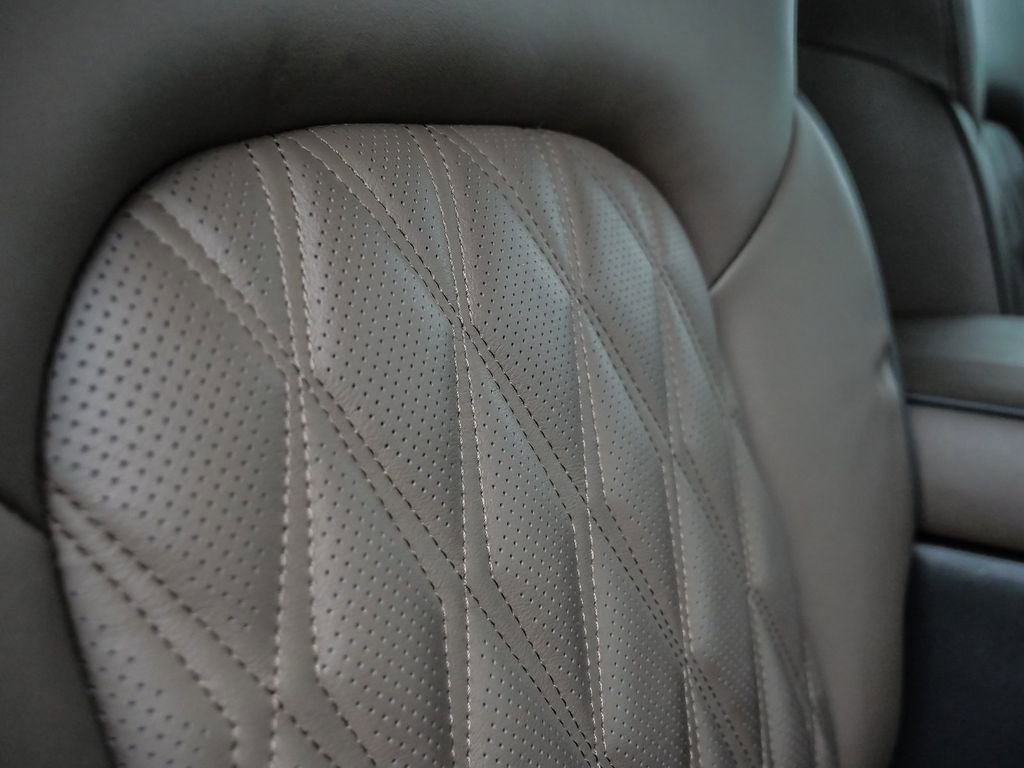 Used 2024 Nissan Armada Platinum w/ Captain's Chairs Package image 23