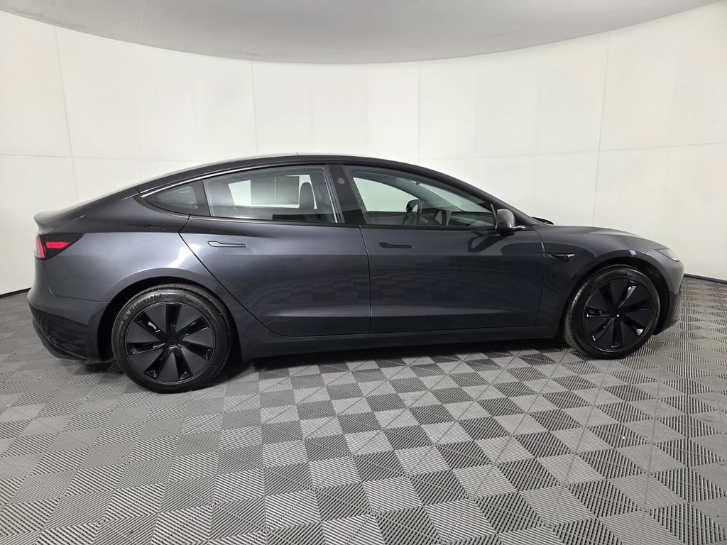 Used 2025 Tesla Model 3 Long Range image 3