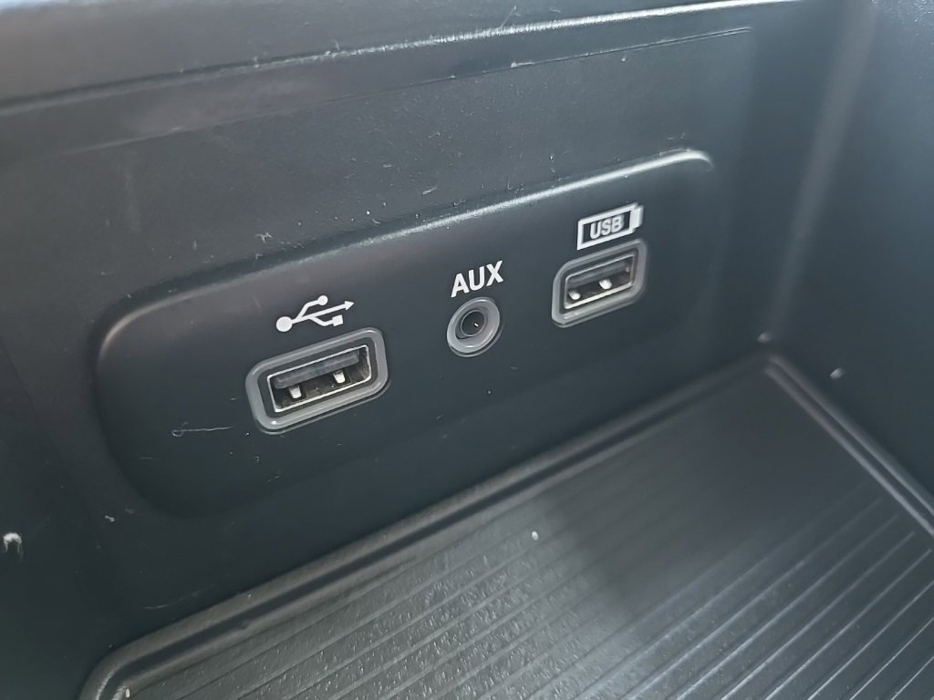 Used 2018 RAM 2500 Tradesman w/ Chrome Appearance Group image 67