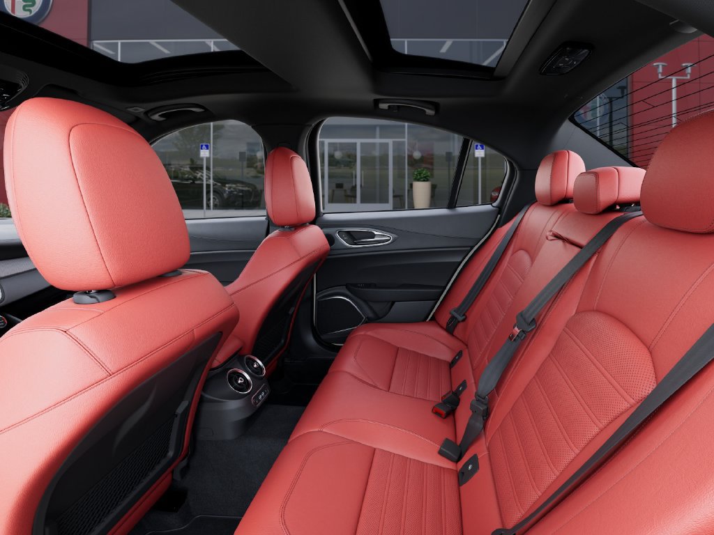 New 2025 Alfa Romeo Giulia AWD w/ Driving Assist Package image 24