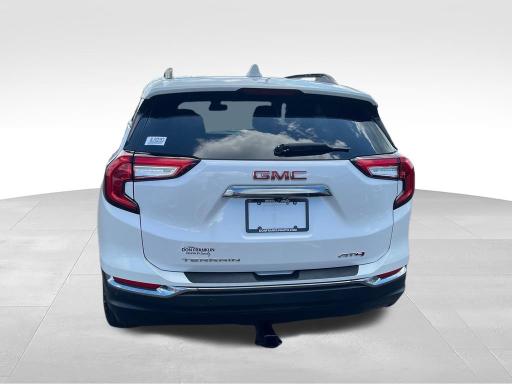 Used 2022 GMC Terrain AT4 w/ Tech Package AWD/4WD image 4