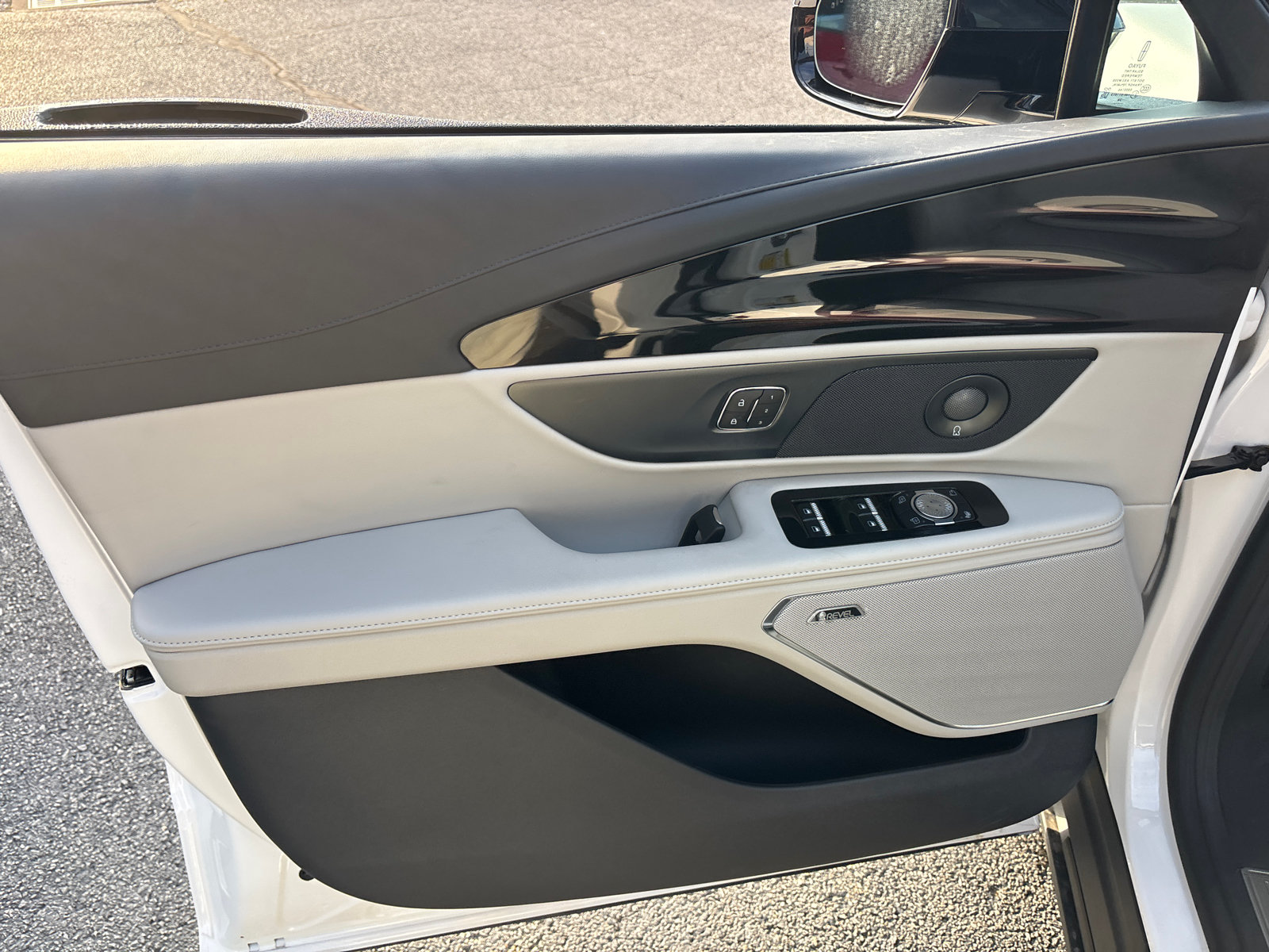 New 2026 Lincoln Nautilus Reserve AWD/4WD image 11