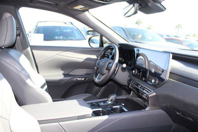 Certified 2025 Lexus RX 350 Premium FWD image 5