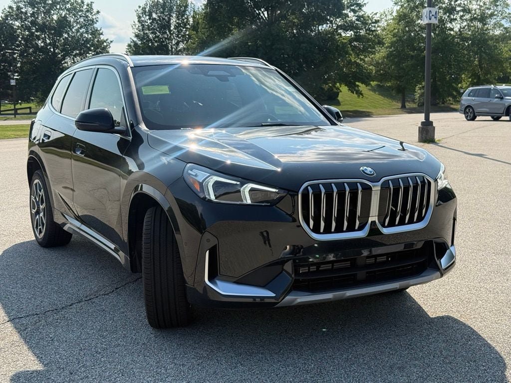 New 2026 BMW X1 xDrive28i w/ Technology Package AWD/4WD image 8