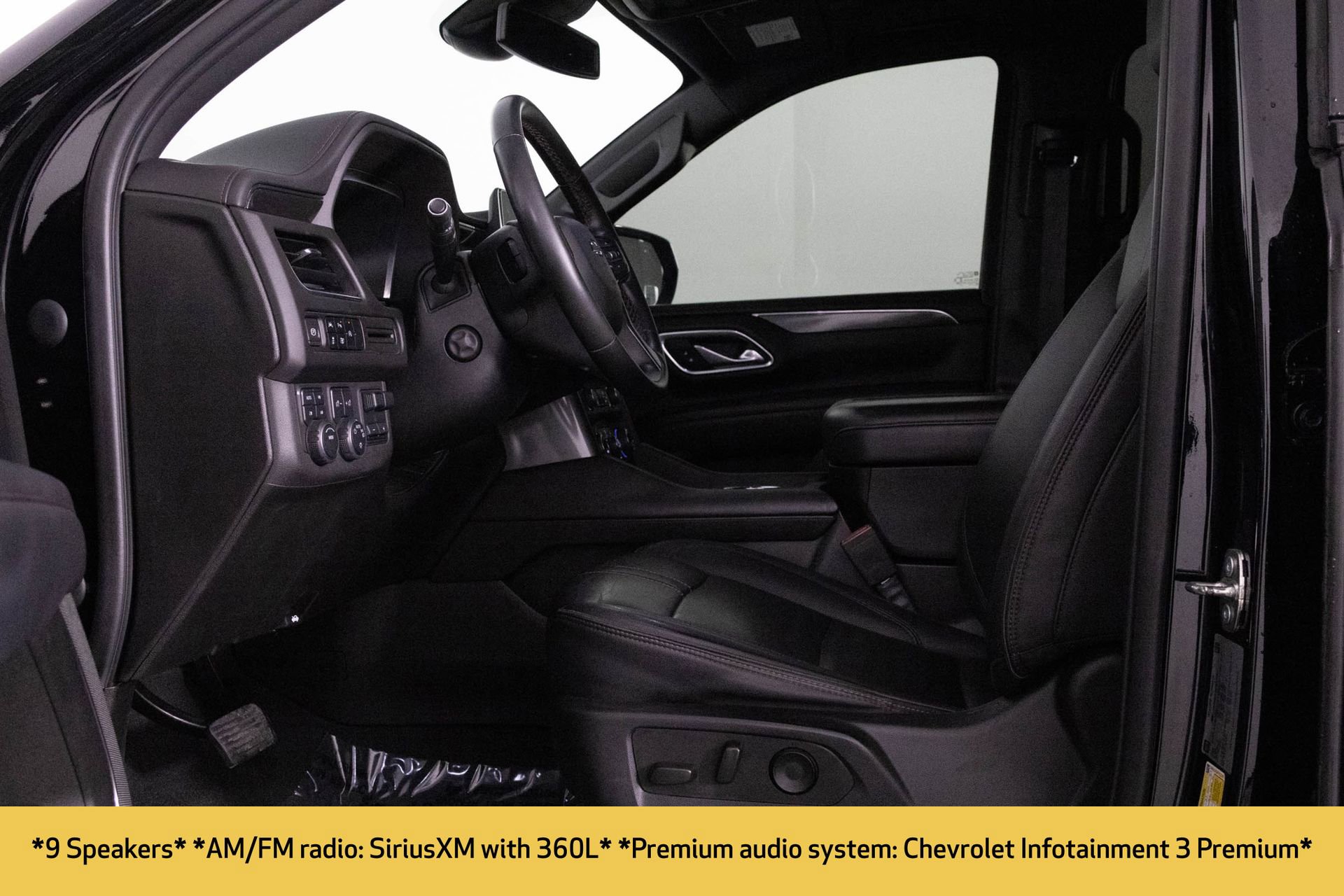 Used 2023 Chevrolet Suburban RST w/ Luxury Package image 19