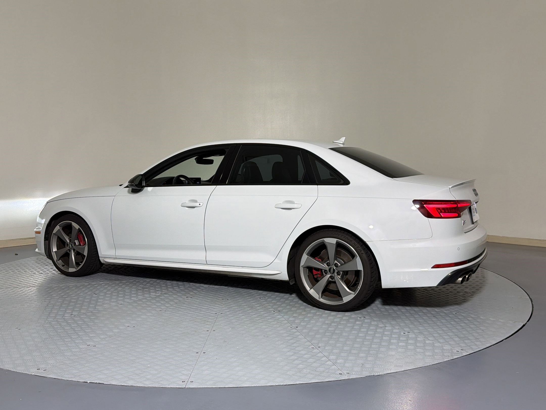 Used 2019 Audi S4 Premium Plus AWD/4WD image 3