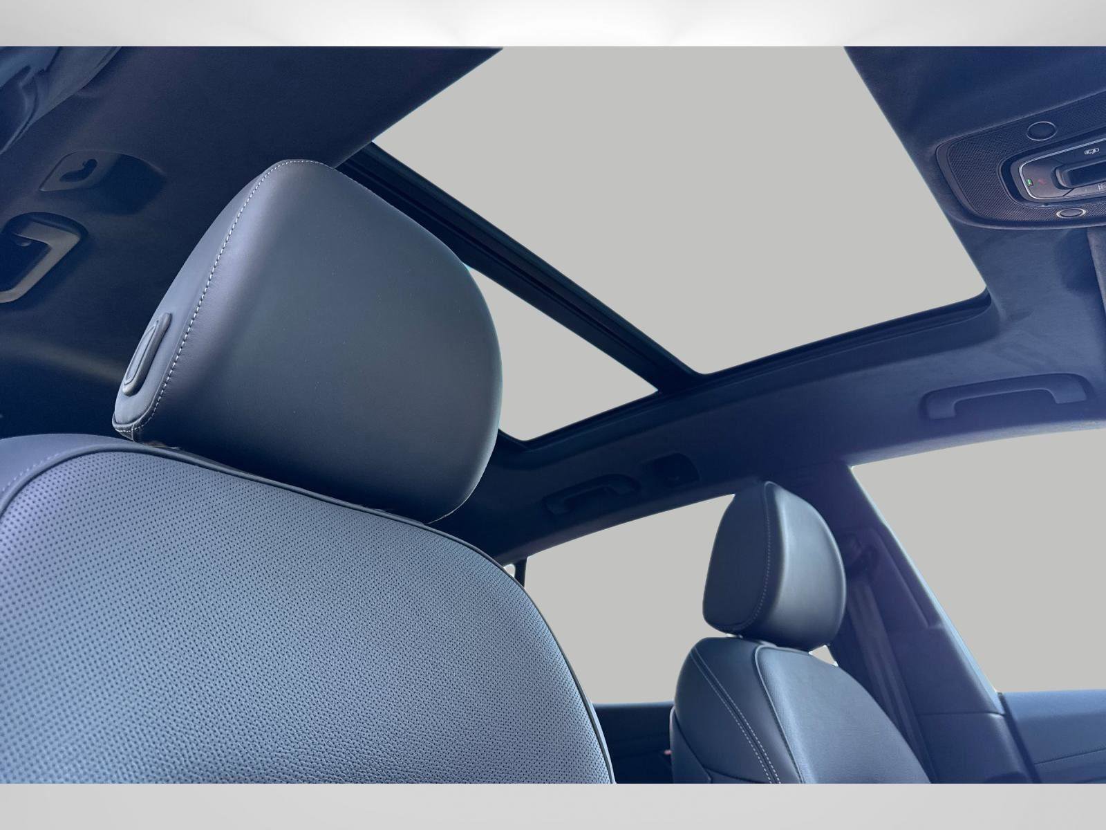 New 2026 Audi Q8 Prestige image 16