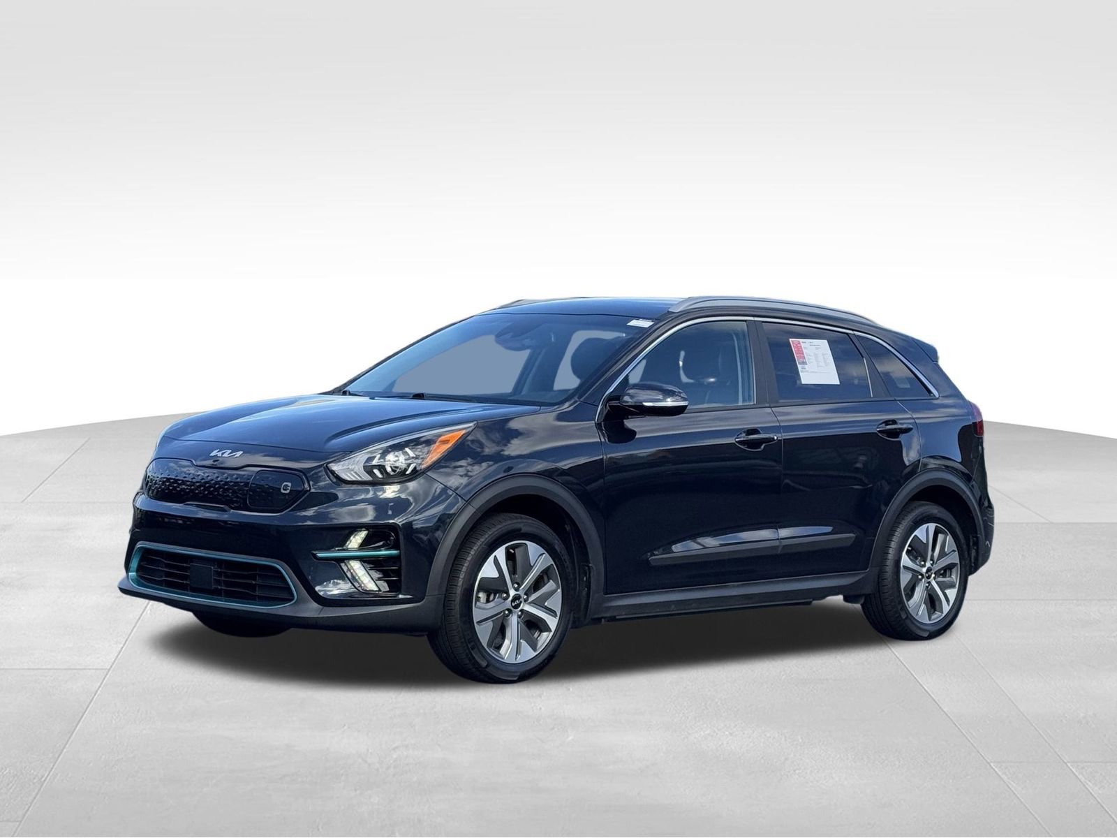 Used 2022 Kia Niro EX w/ Cold Weather Package image 3