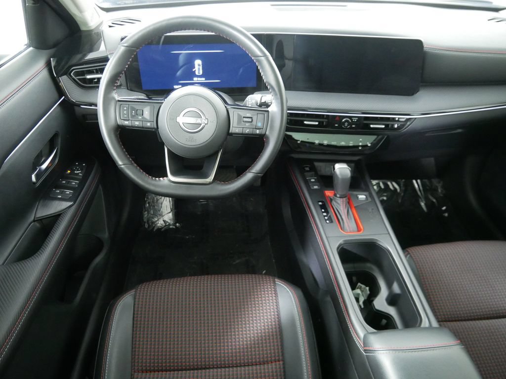 Used 2025 Nissan Kicks SR w/ SR Premium Package AWD/4WD image 20