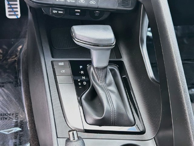 Certified 2026 Hyundai Elantra Sport FWD image 17