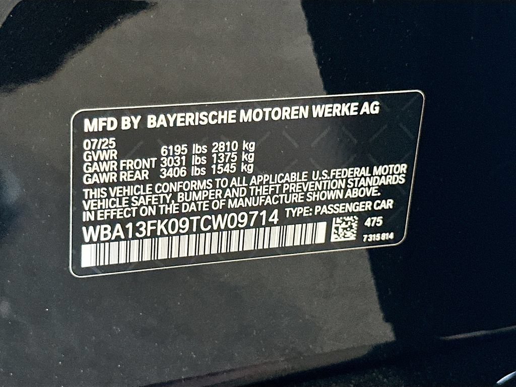 Used 2026 BMW 550e xDrive w/ Executive Package AWD/4WD image 34