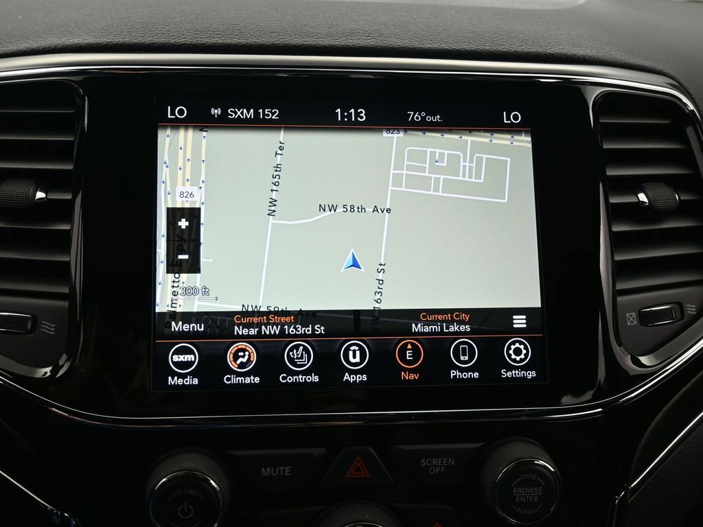Used 2021 Jeep Grand Cherokee Limited image 20